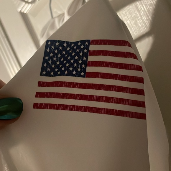 Patriotic Vineyard Vines performance hoodie - Picture 3 of 7